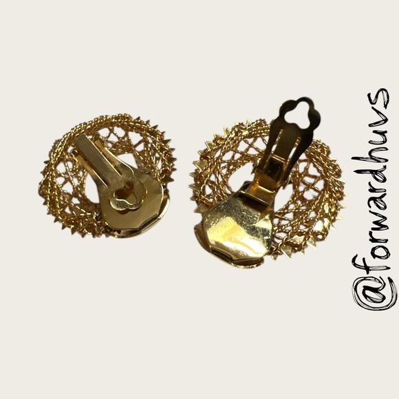 Vintage Gold-Tone Clip-On Earrings – Textured Starburst Design - Picture 12 of 13